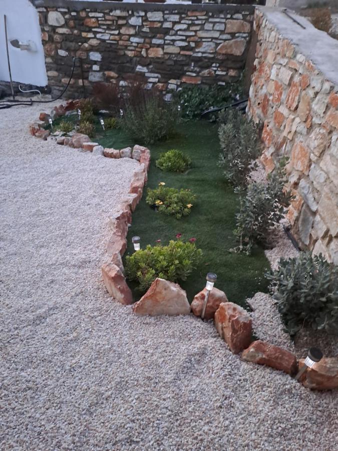 Traditional House Paros Sarakíniko Exteriör bild