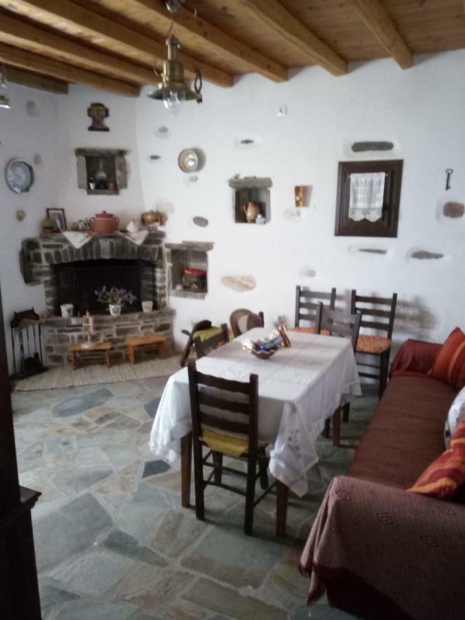 Traditional House Paros Sarakíniko Exteriör bild