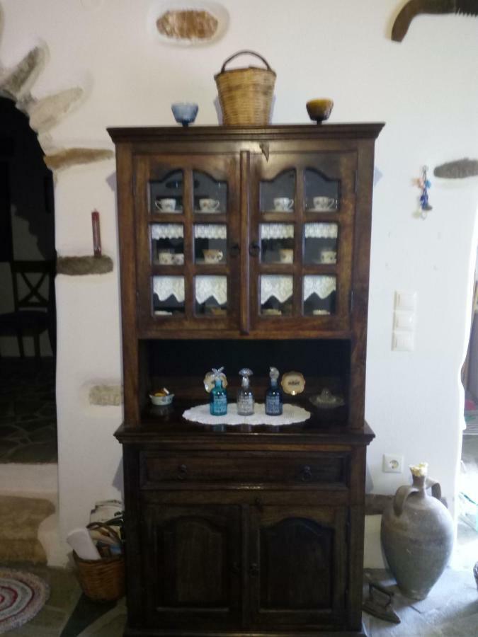 Traditional House Paros Sarakíniko Exteriör bild