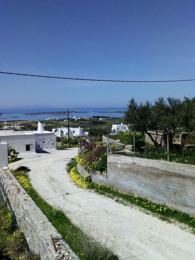 Traditional House Paros Sarakíniko Exteriör bild