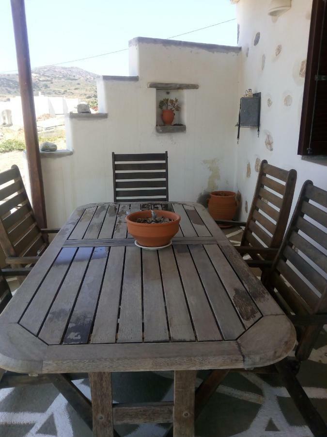 Traditional House Paros Sarakíniko Exteriör bild